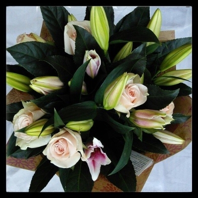 Rose and Lily Bouquet – buy online or call 01142 670779